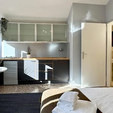Apartament Surian