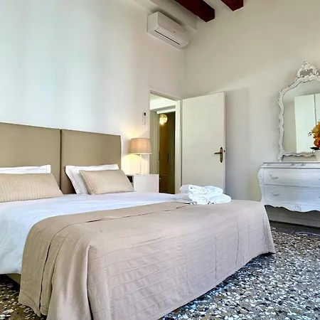 Surian Apartamento